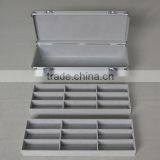Aluminum Eyeglass Carrying Display Case for 18 Glasses thumbnail-3