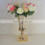 Gold Vase thumbnail-1