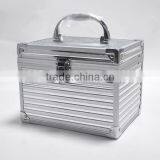 2015 New Fashion Wholesale Aluminum Cosmetics Cases thumbnail-1