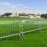 Из завода различные типы временных заборов