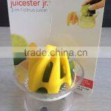 2016 Wholesale Food Grade Plastic Kitchen Utensil Lemon Squeezer Jucer thumbnail-1