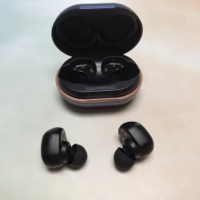 Wireless Headears:Low End Smartphones: a Balance Between Cost-effectiveness and Compliance