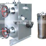 Vertical Continuous Switch Melt Strainer thumbnail-1