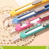 Free Sample Plastic Box Cutter Safety Knife Office,Portable Mental Art Knife Factory,Utility Cutter Safety Knife Tool for Office thumbnail-2