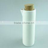 White Ceramic Pot for Wine Use With Wooden Cover in Stocklot thumbnail-1