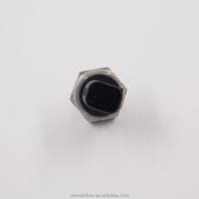 Heavy Duty European Truck Auto Spare Parts Oem 6519060200 Oil Pressure Sensor For MB thumbnail-3