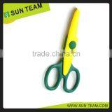 CS004A 5-1/4" New Plastic Handle Paper Cutting Lace Scissors thumbnail-6
