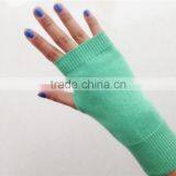Factory Direct Wholesale Winter Women Cashmere Flat Kintting Pattern Fingerless Knit Gloves thumbnail-2