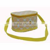 2011 Small Cooler Bag in Nylon Material thumbnail-1