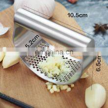 Wholesale New Arrival 2021 Professional Manual Stainless Steel Garlic Press Crusher thumbnail-5
