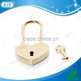 Gold Big Heart Padlock for Lover thumbnail-4