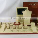 Guangzhou Supplier Fashion Design Jewelry Display Stand thumbnail-1