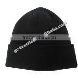 100% Acrylic Soft Beanie Hat With Fashion Metal Letter Trims Attached on Cuff Wholesale Factory China thumbnail-4