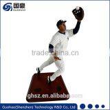 Hot Sale Custom Design Polyresin Baseball Player Figurine thumbnail-1