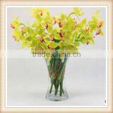 Chinese Glass Vase thumbnail-1