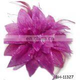Latest Design Fabric Flower Feather Brooch for Ladies