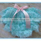 Hot Sale Kids Wear Dubai Baby Bloomers Ruffles Lace Infant Diaper Bloomer Wholesale thumbnail-3