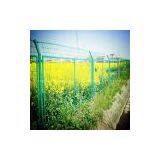 Residence Wire Mesh Fence