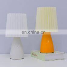Wholesale Office Bedroom Bedside Desk Lamp Hotel Coffee Nordic Style Portable White Ceramic LED Table Light thumbnail-2