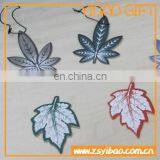 Maple Leaf Shaped Car Air Fresheners With Lavender Perfume thumbnail-3