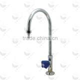 2015 Laboratory Fittings High Quality Low Price Stainless Steel Gooseneck Faucet