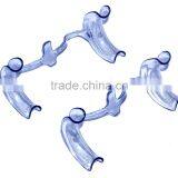 Denta Plastic Cheek Retractor M