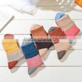 Zm21804a Wholesale Women Autumn Winter Socks Thick Warm Girls Horiery thumbnail-3