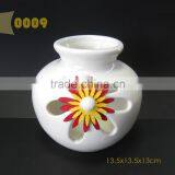 Beautiful White Color Ceramic Flower Vase thumbnail-5