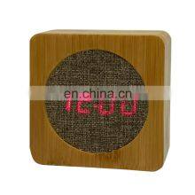 Акционный современный настольный электронный цифровой светодиодный деревянный будильник с тканевой поверхностью для гостиной современного дома thumbnail-1