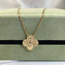 VCA 18K Gold Lava Four-Leaf Clover Necklace thumbnail-5