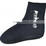 Fashionable waterproof neoprene beach socks