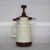 ILOT 1.5L Portable Plastic Garden Water Sprayer thumbnail-2