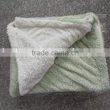 100%polyester Knit Solid Reversiblel Blanket thumbnail-3