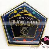 Anniversary Lapel Pin Badge Convex Polygon Number 5 Custom Lapel Pin Badge thumbnail-1