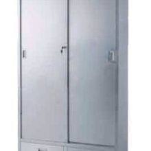 Doctor's Wardrobe thumbnail-3