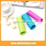 Silicone Garlic Press/Garlic Peeler thumbnail-3