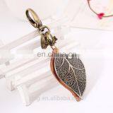 Hot Sale Punk Style Vintage Metal Leaf Leather Keychain thumbnail-2