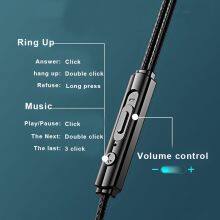 3.5mm In-ear Sports Game Headphones Earphone With Microphone Strong Bass Four Nuclear Double Circle Adjustable Volume thumbnail-4