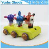 Pull Along Toy Bus thumbnail-4