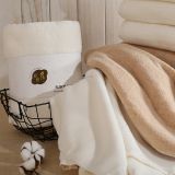 Organic cotton bath towel, 380gsm organic cotton untwisted yarn, fluffy, soft and super absorbent