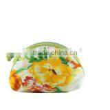 Multipurpose Scallop Cosmetic Bag With Zipper and Chinese Knot Decoration thumbnail-1