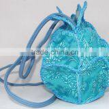 China Style Handmade Leather Bag Crochet Design Nice Material More Durable thumbnail-3