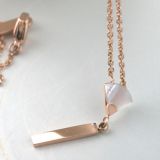 Fashion Jewelry Stainless Steel Radian Shell Gold Necklace for Women