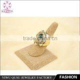 2015 Yiwu New Product Gold Plated Ring With Oval Bottom Tip of the Emerald Zircon thumbnail-2