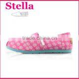 Comfort and Breathable Sneaker Slip on Rubber Sole Lady Canvas Shoes thumbnail-5