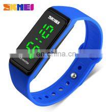 Original Watch Manufacturer Wholesale Unisex Silicone Watch Date Sport Bracelet LED Digital Wristwatch thumbnail-3