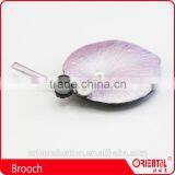 Pearl Decorated Leaf Shape Sewing Brooch for Cappa and Coats thumbnail-2
