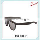 2016 Promotion Stylish People Love Frames Sunglass Made in China thumbnail-1