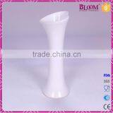 White Ceramic Heart Shaped Home Decoration Vase thumbnail-2