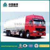 SINOTRUK HOWO 8x4 Bulk Cement Transport Truck thumbnail-2